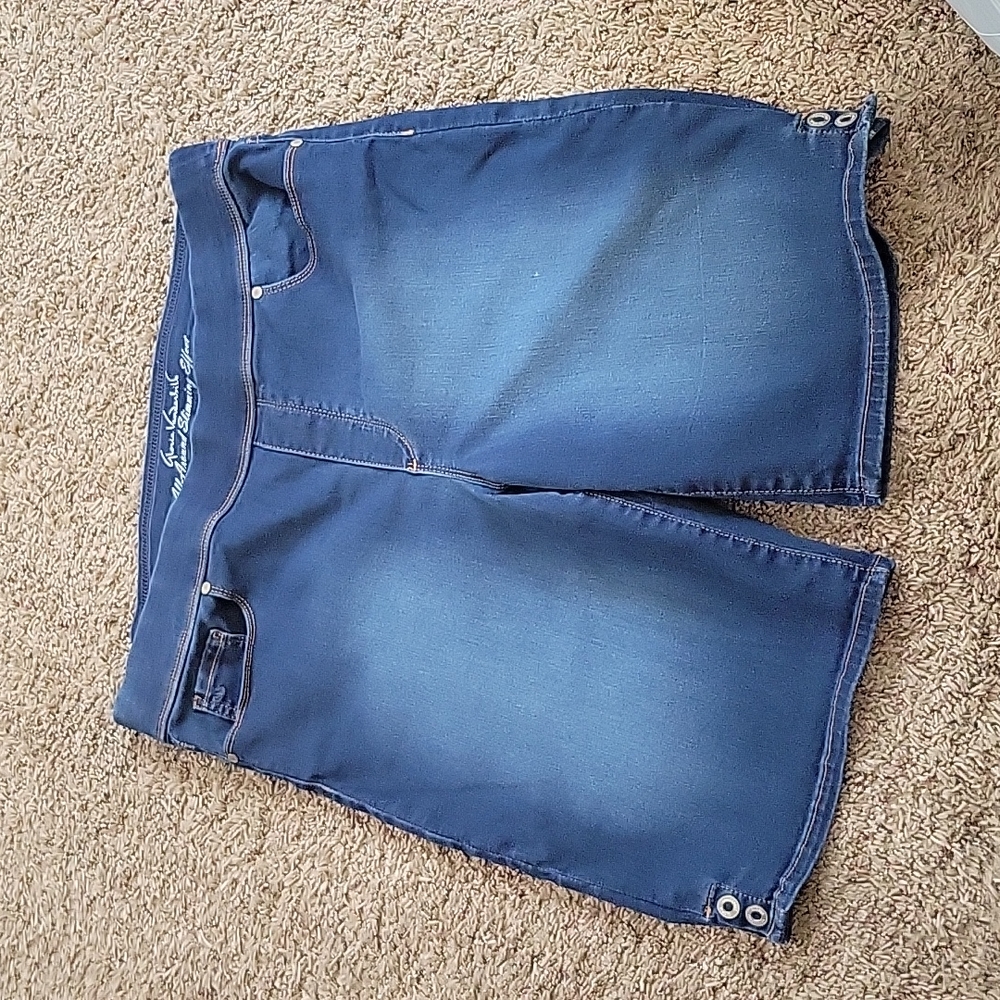 Gloria Vanderbilt women's denim shorts size 16